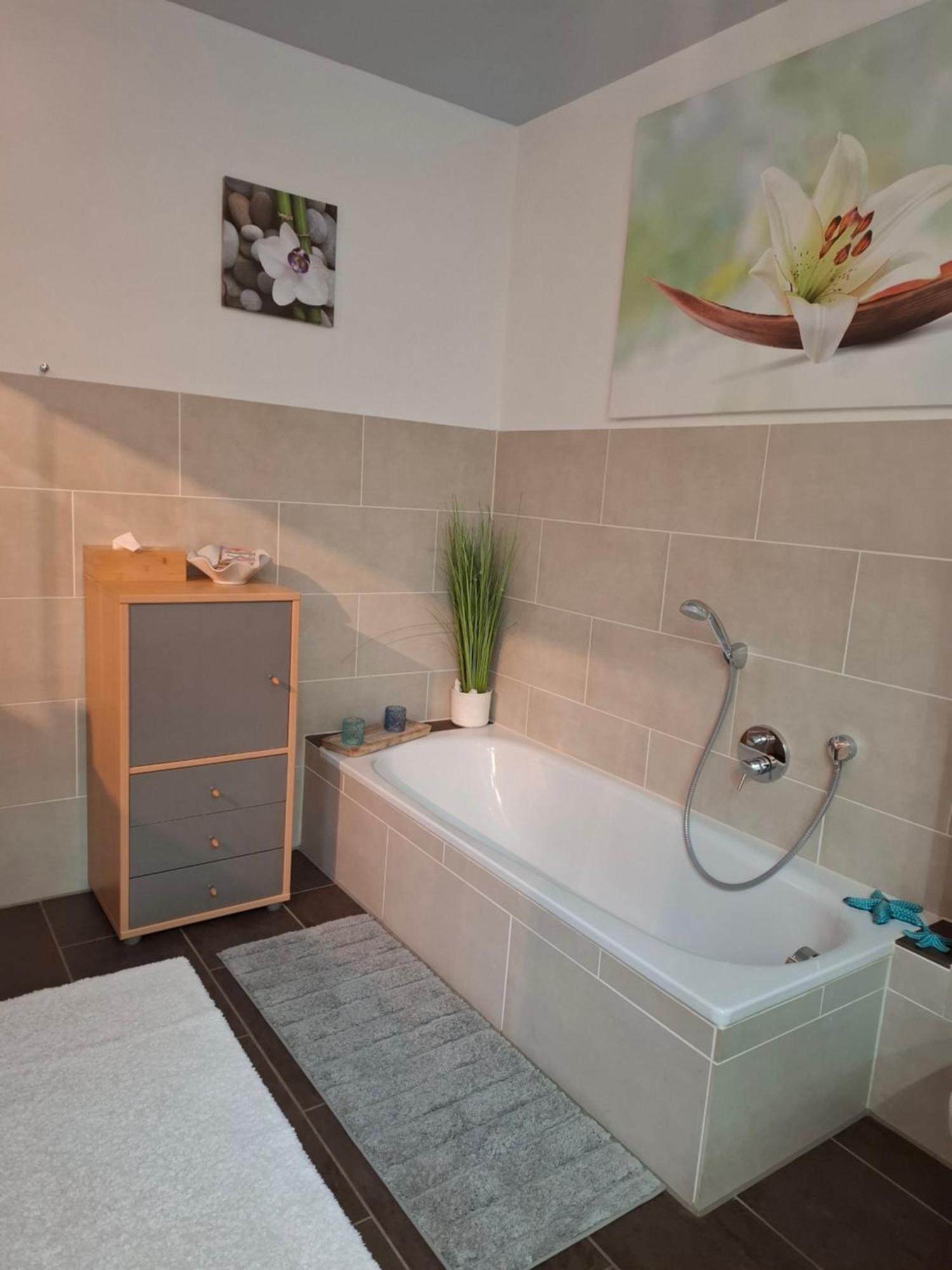 Apartamento Haus Der Weinkoenigin Kristina Piesport Exterior foto